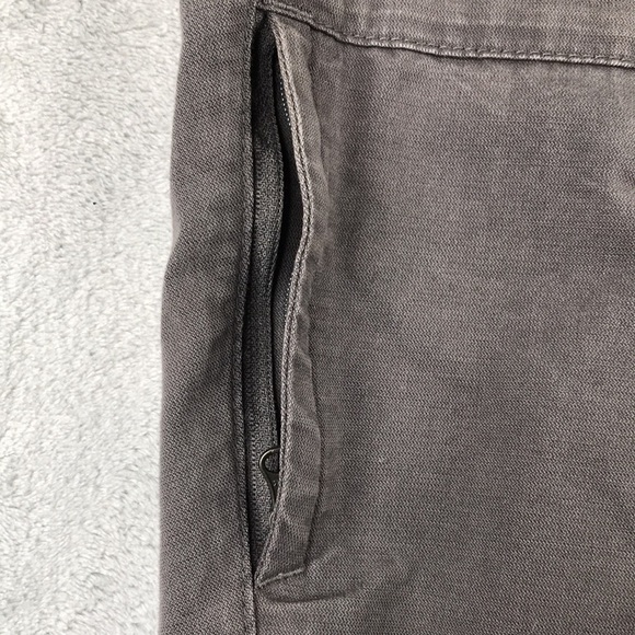 The North Face Women's Gray Chino Joggers Size M minor flaw - Picture 5 of 14